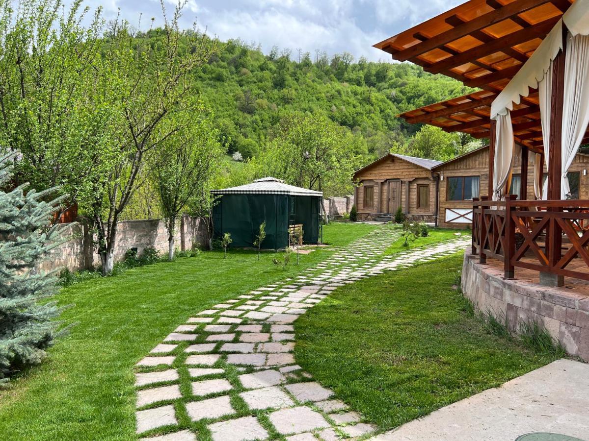 Balkonchik Guesthouse Dilijan Exterior photo