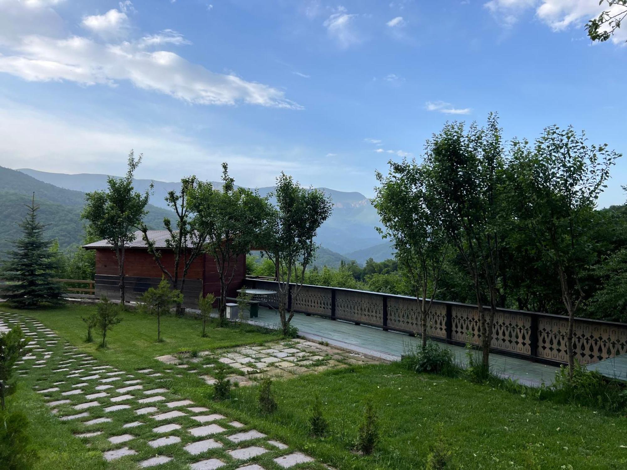 Balkonchik Guesthouse Dilijan Exterior photo